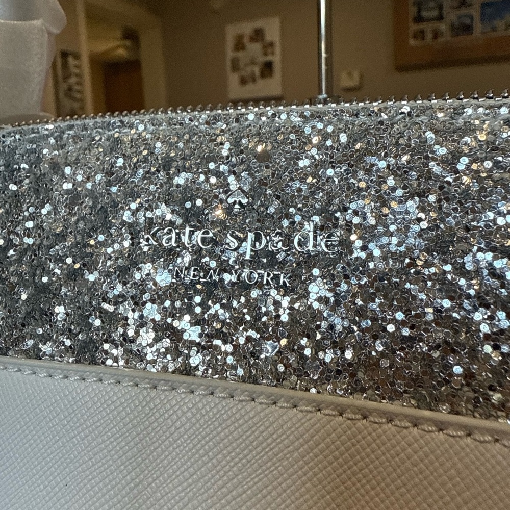 Kate Spade NWT glitter tote limited Time price reduction - Picture 4 of 7